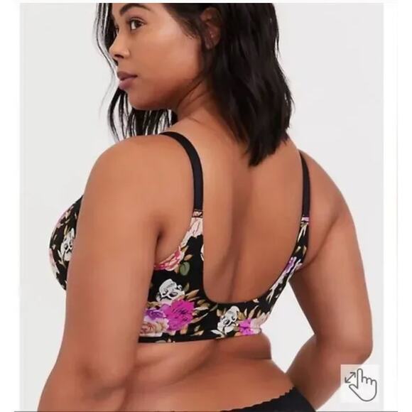 NWT Torrid Curve T-Shirt Lightly Lined Front Close Floral Skull Bra Size 46C - Picture 4 of 11